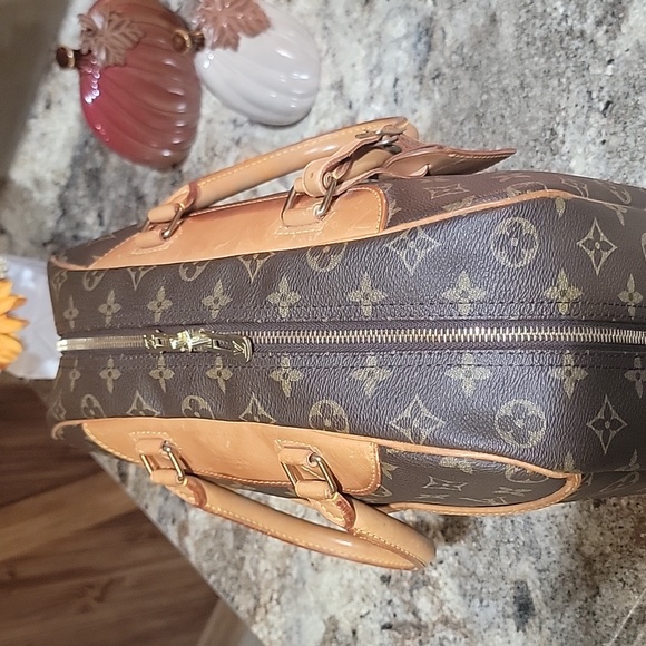 Louis Vuitton Monogram Deauville Boston Travel Hand Bag - Picture 9 of 12